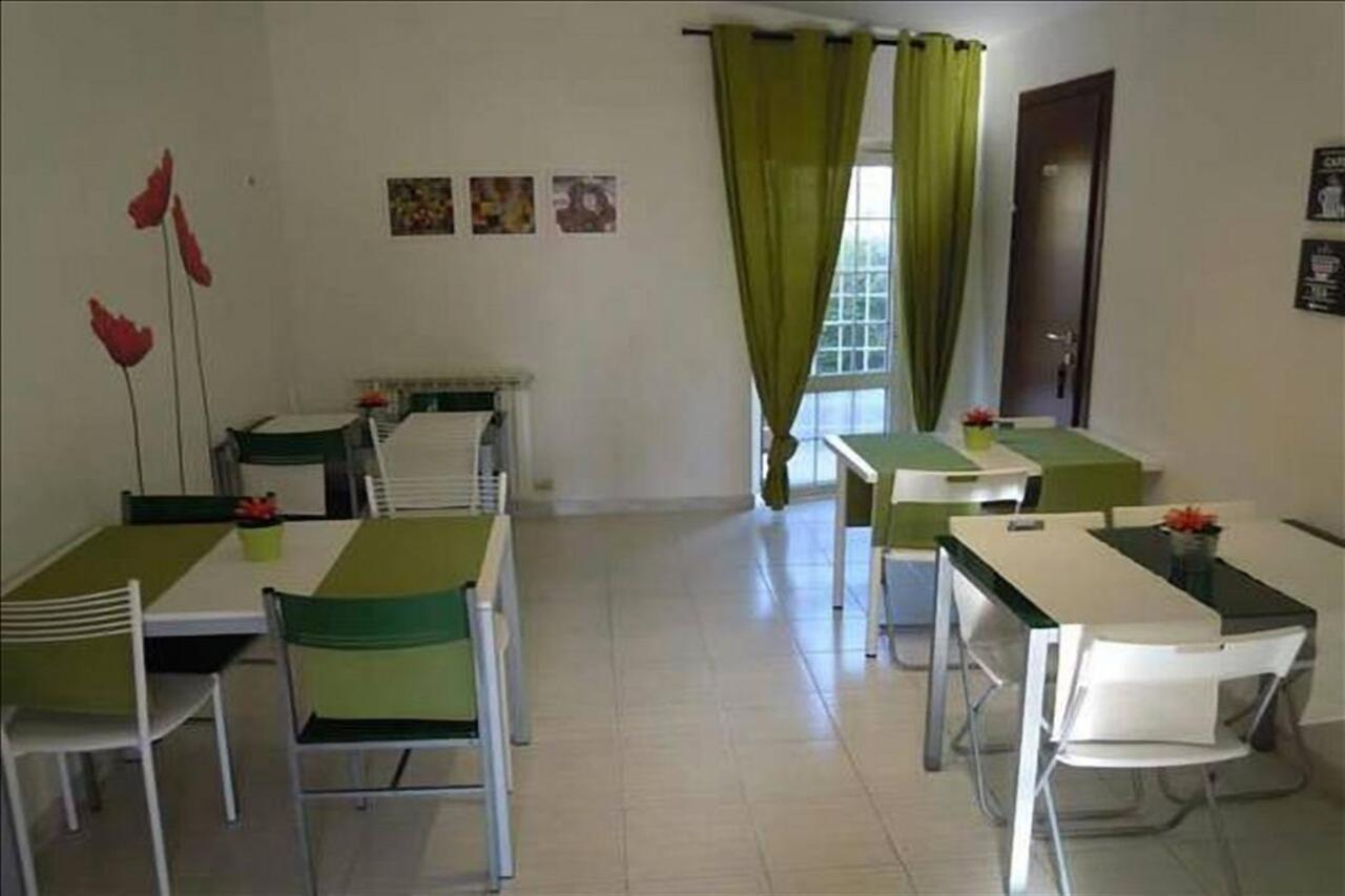 B&B Fiumicino Airport Resort Екстериор снимка