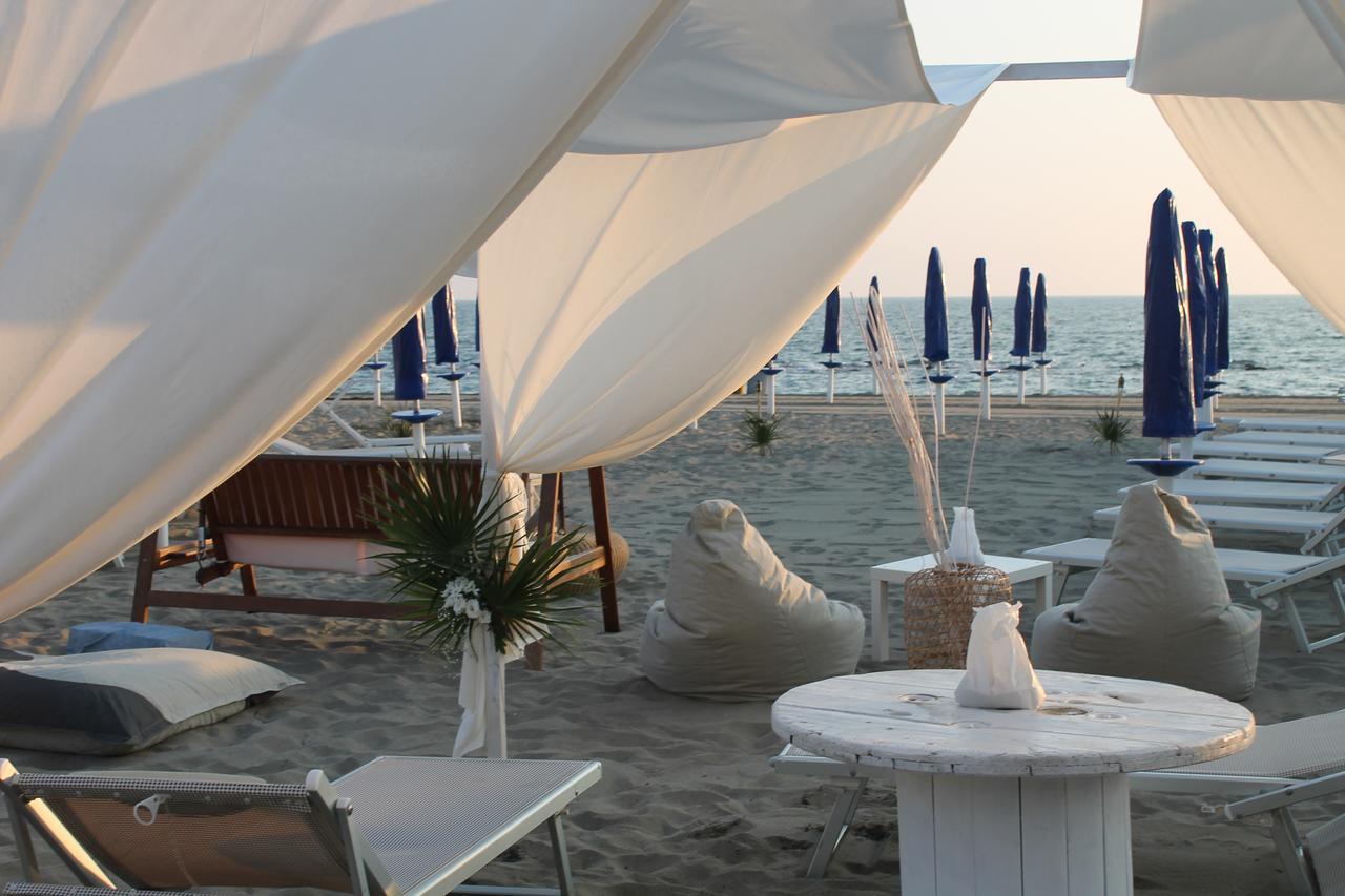 B&B Fiumicino Airport Resort Екстериор снимка