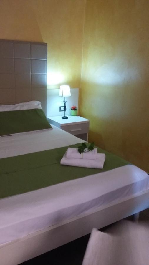 B&B Fiumicino Airport Resort Екстериор снимка
