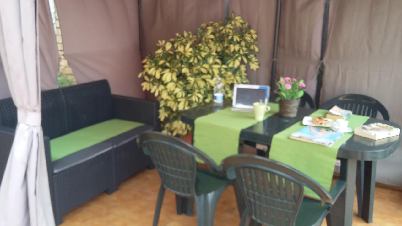 B&B Fiumicino Airport Resort Екстериор снимка