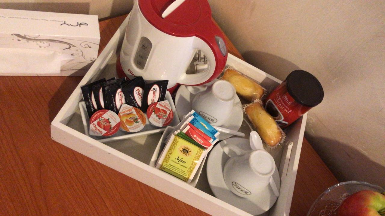 B&B Fiumicino Airport Resort Екстериор снимка