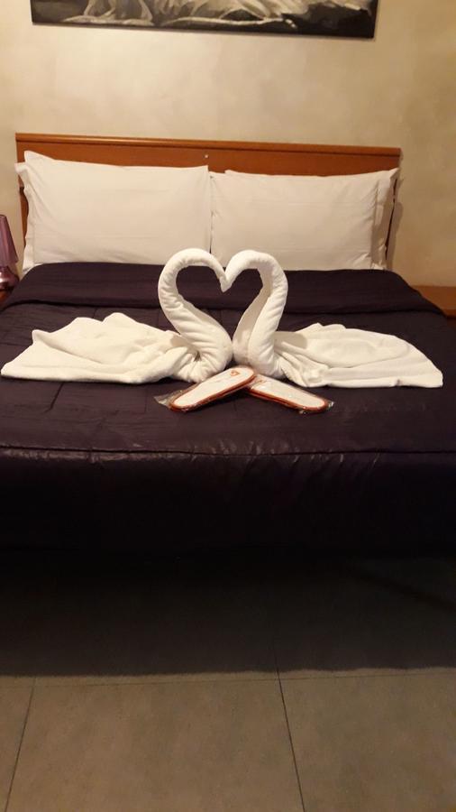 B&B Fiumicino Airport Resort Екстериор снимка