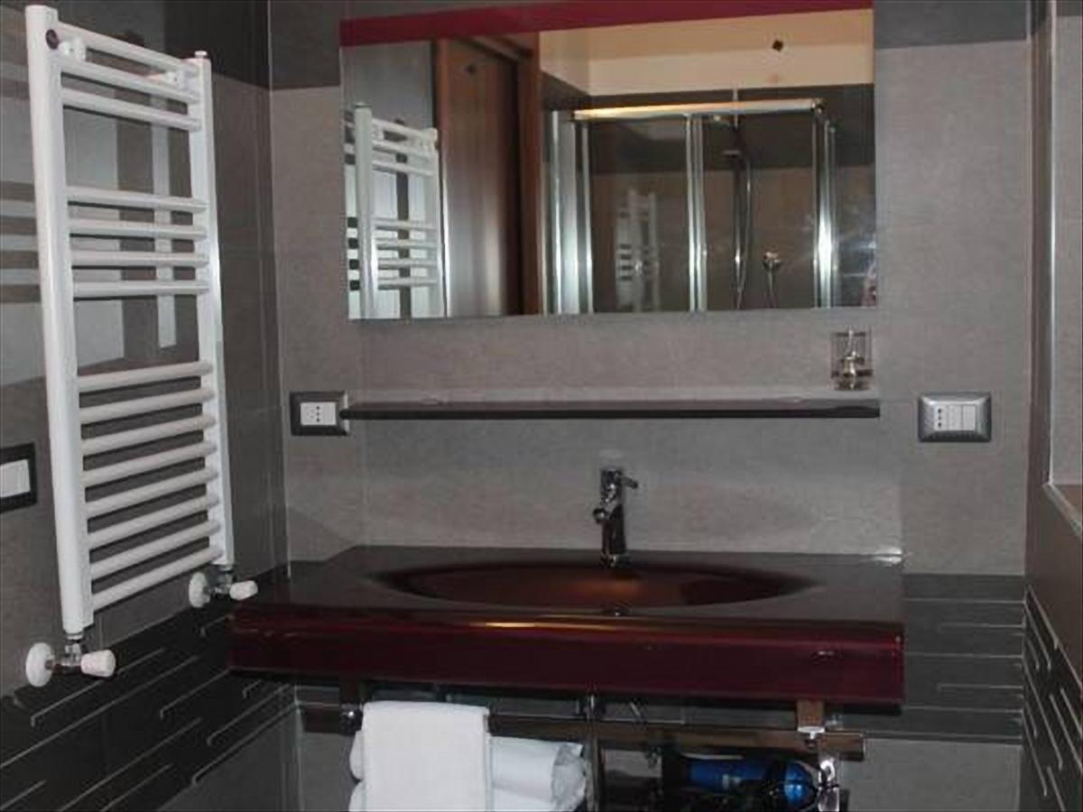 B&B Fiumicino Airport Resort Екстериор снимка